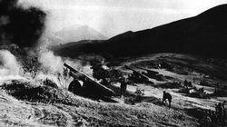 Italian heavy artillery pounds Greek positions in November 1940.